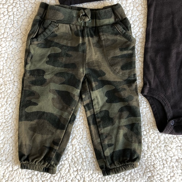 Carter’s Baby outfit - Picture 4 of 5